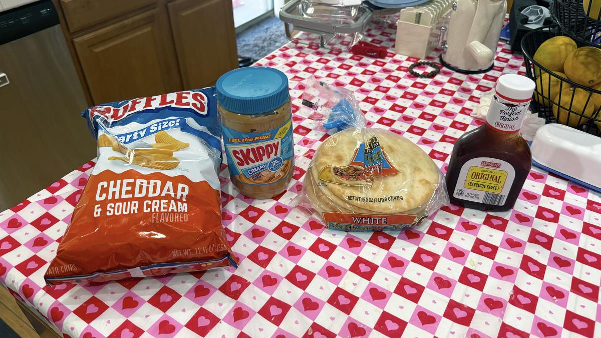 I made the Jeff Daniels BBQ sauce sandwich and ate the whole thing!